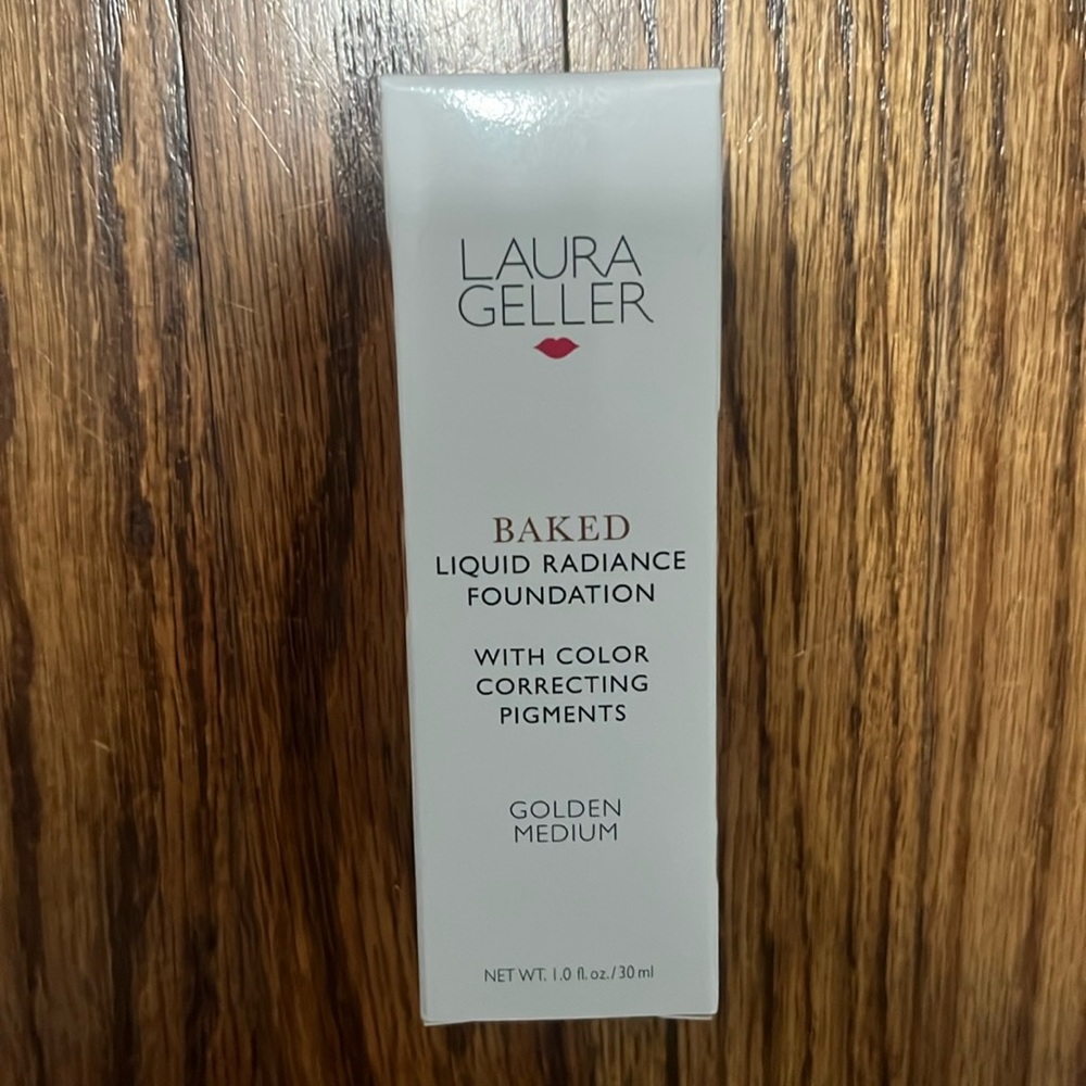 Laura Geller Baked Liquid Radiance Foundation